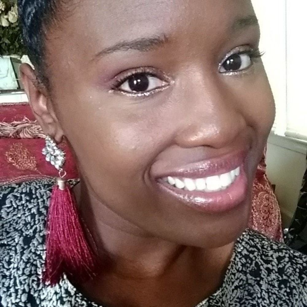 Meet your Posher, Renee